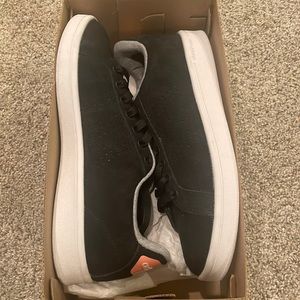 Adidas cloud foam shoes